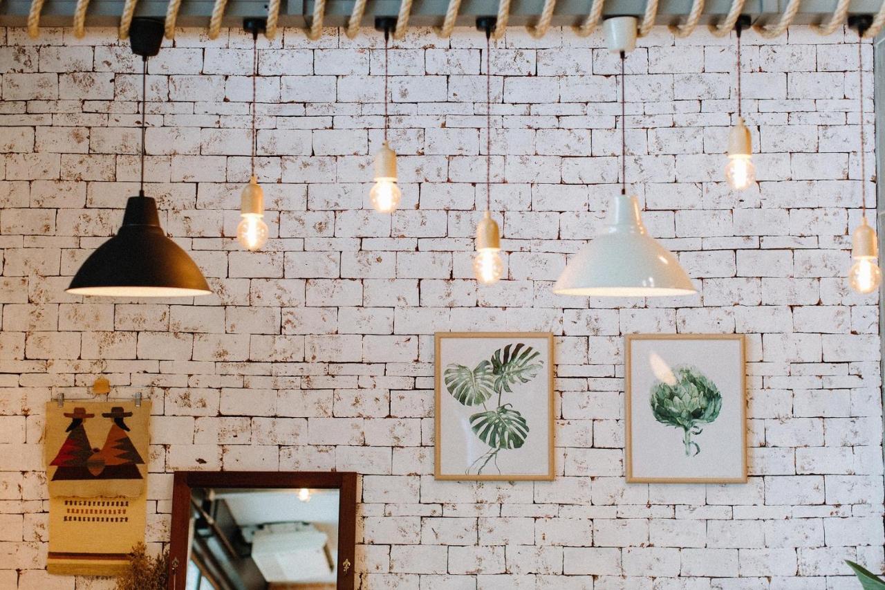 Отель Pine Cafe'&Bed Аюттхая Экстерьер фото